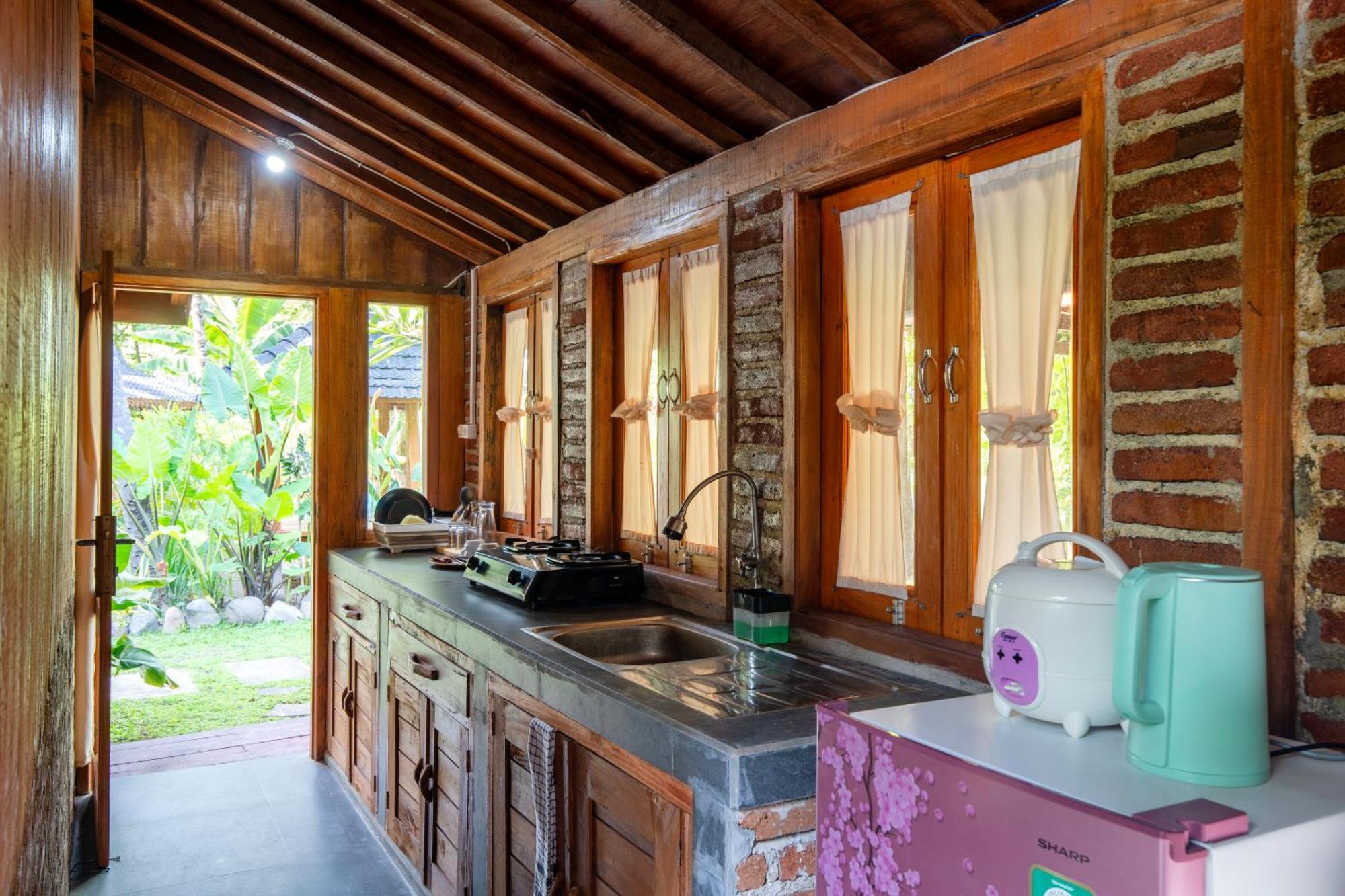 Tahlia'S Villa Sorongjukung 外观 照片