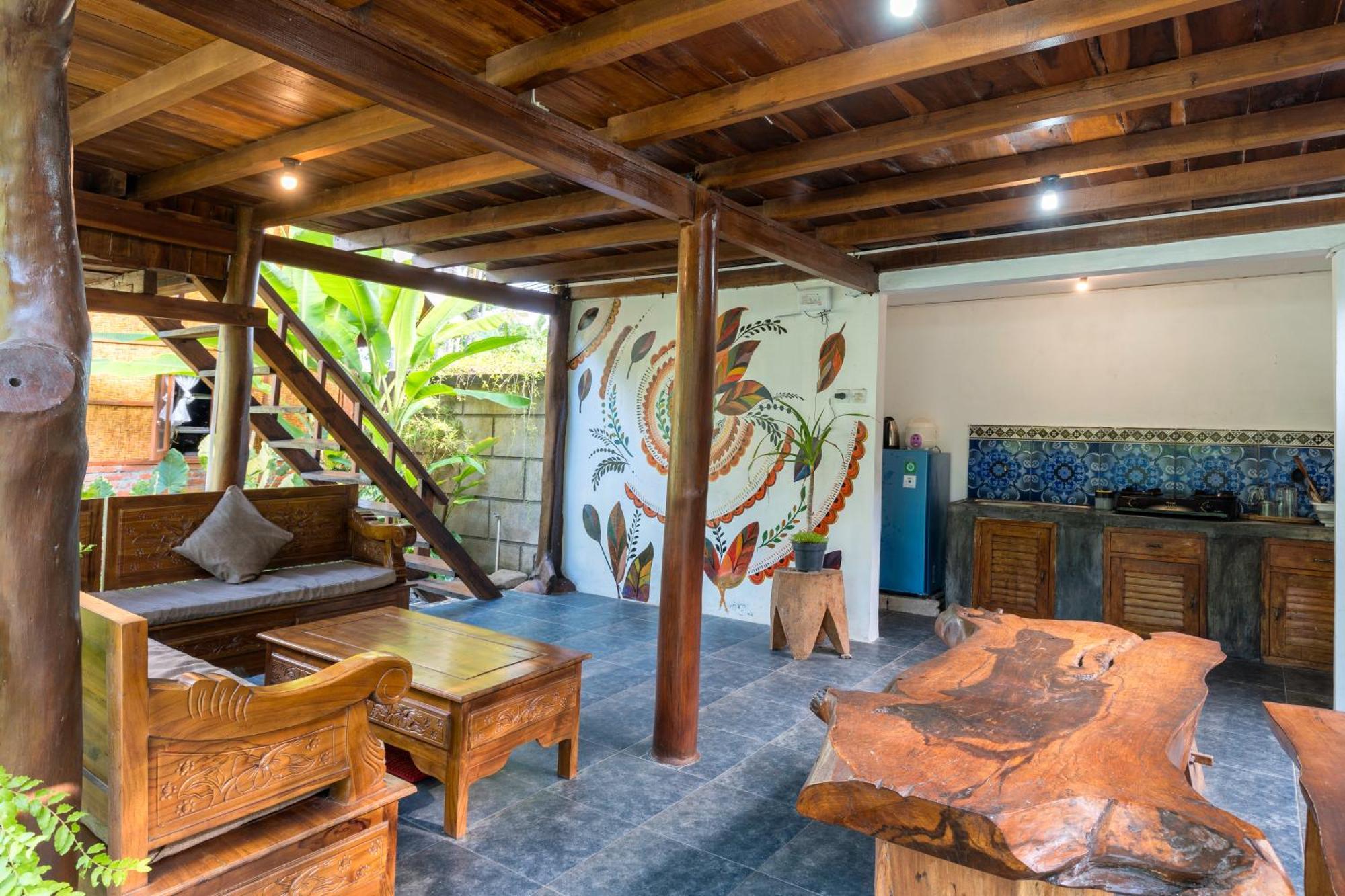 Tahlia'S Villa Sorongjukung 外观 照片